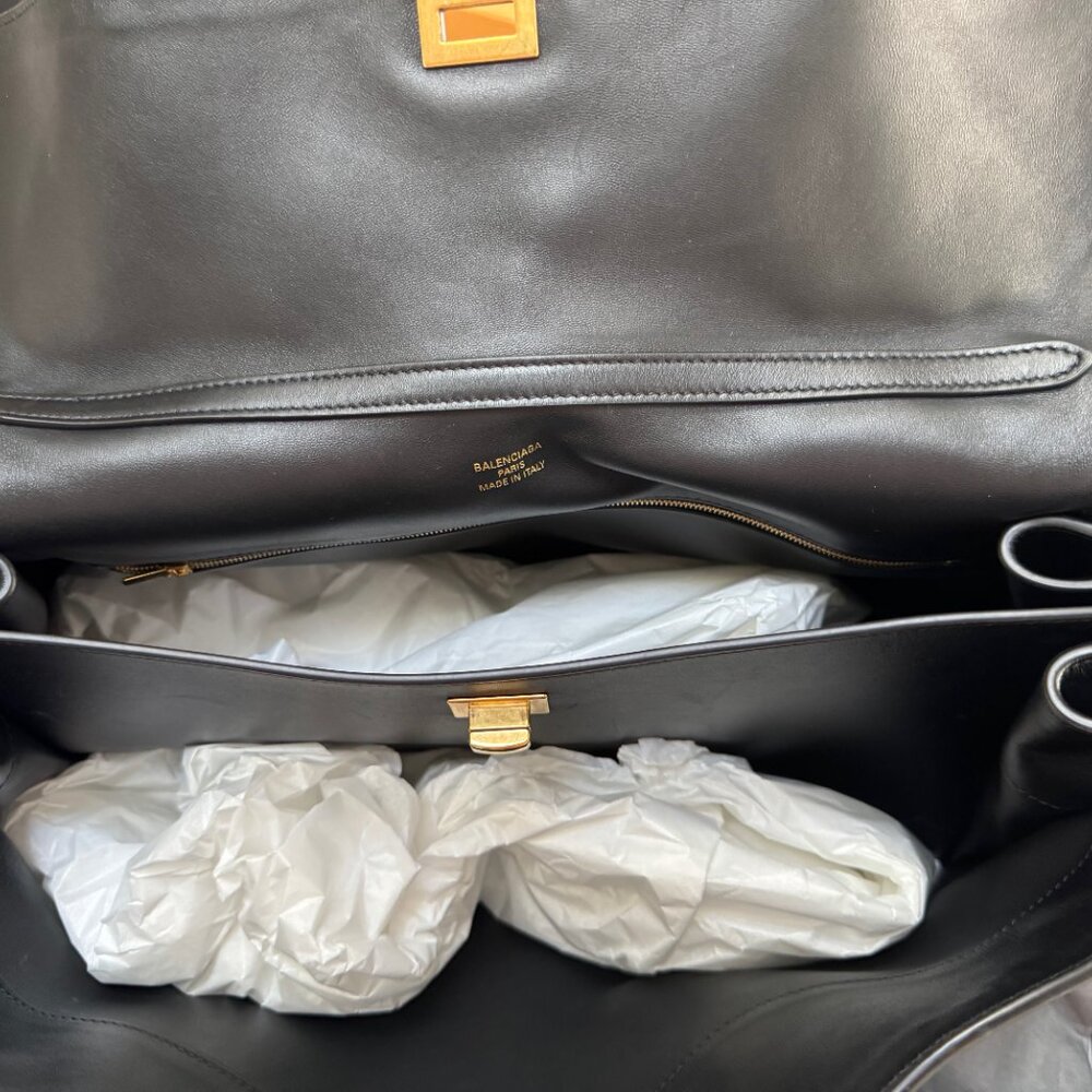 BALENCIAGA Rodeo Large Black Smooth Calfskin Top Handle Bag; Aged Gold Hardware - Picture 6 of 16